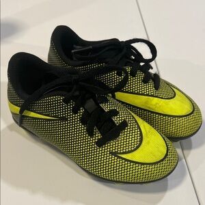 Nike‎ Black and Gray Athletic Shoes